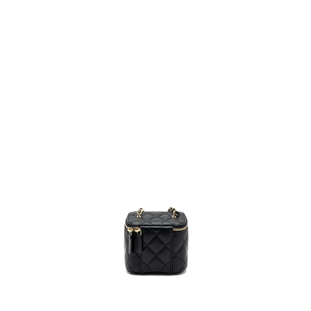 chanel-pearl-crush-mini-vanity-case-lambskin-black-lghwmicrochip