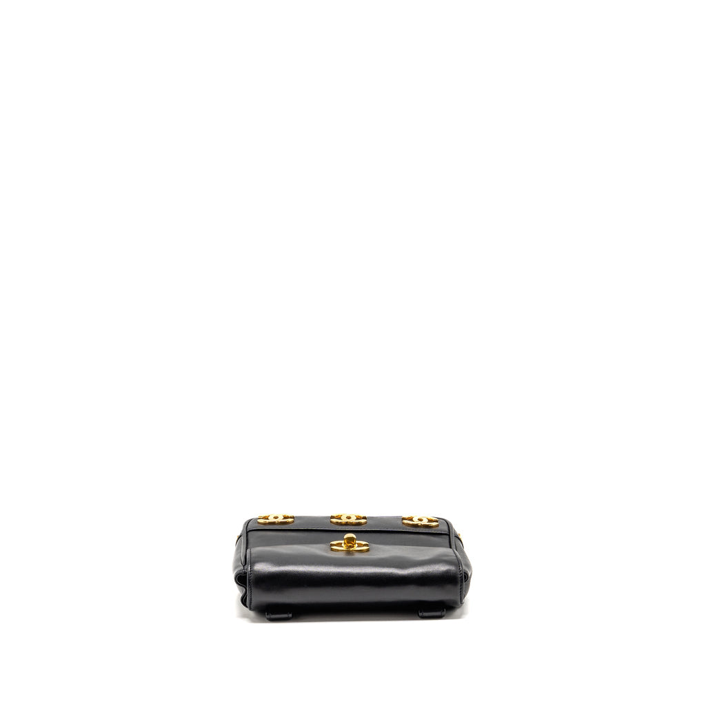 chanel-vintage-cc-logo-flap-belt-bag-smooth-calfskin-black-ghw