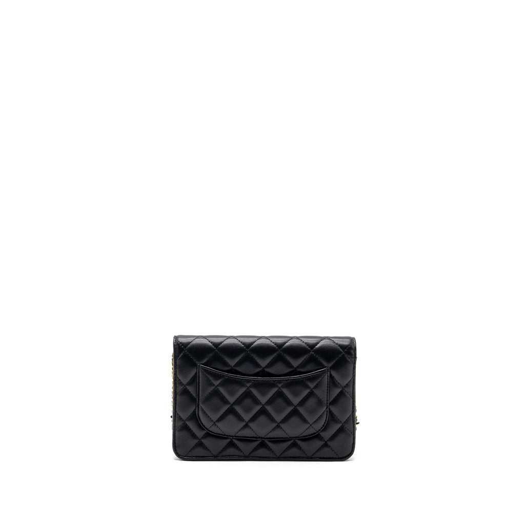 chanel-coco-heart-wallet-on-chain-lambskin-blackmicrochip