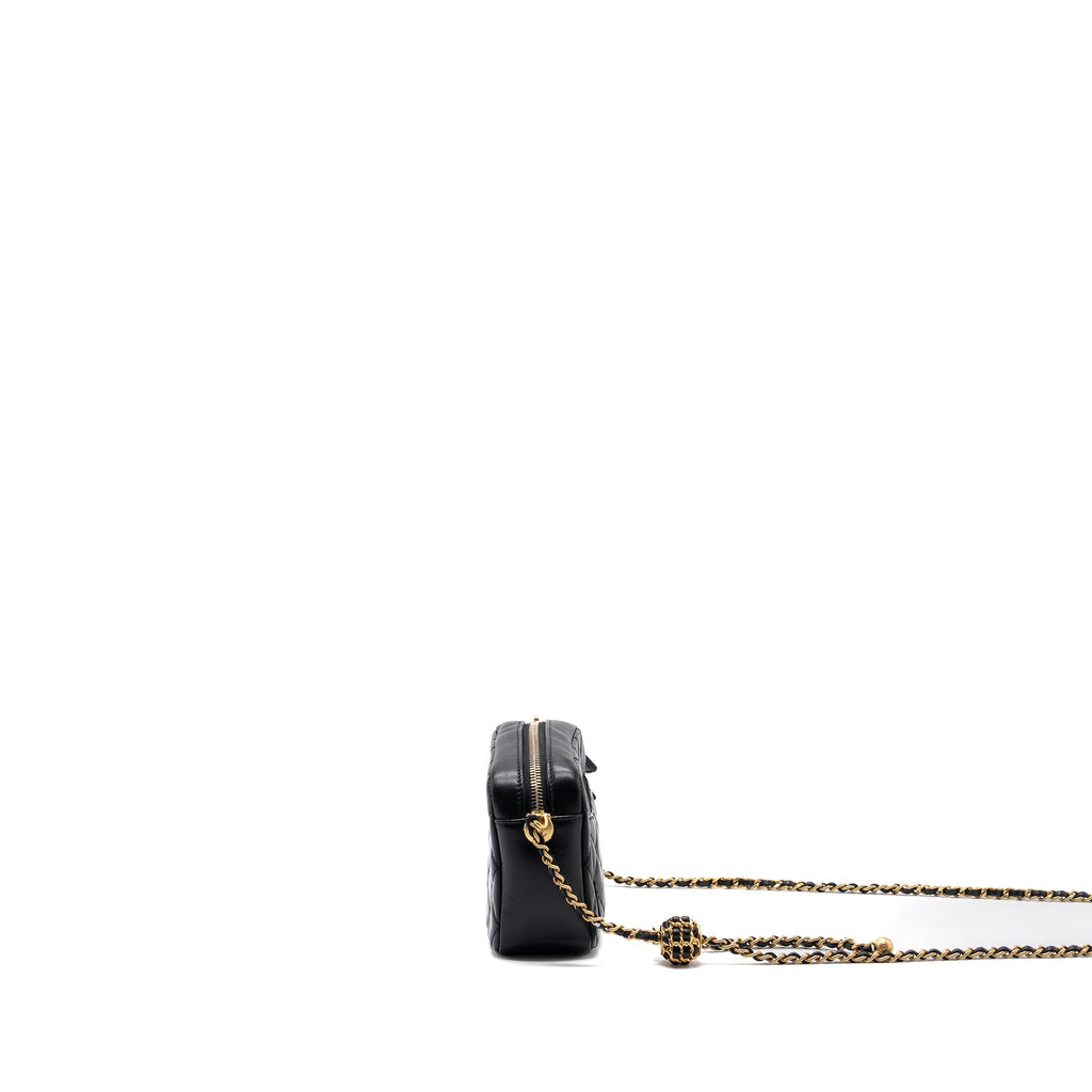chanel-pearl-crush-camera-bag-lambskin-black-ghw-microchip