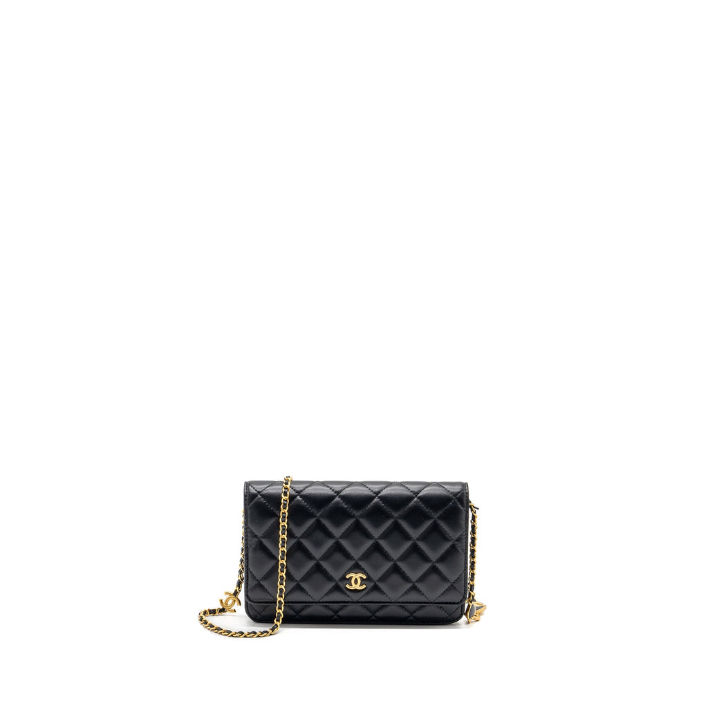 chanel-coco-heart-wallet-on-chain-lambskin-blackmicrochip