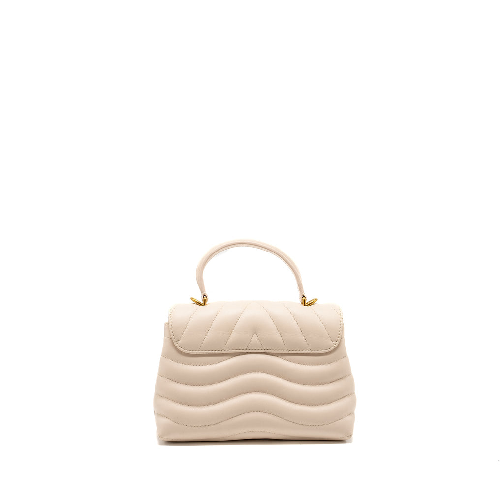 louis-vuitton-hold-me-new-wave-bag-calfskin-ivoire-ghw