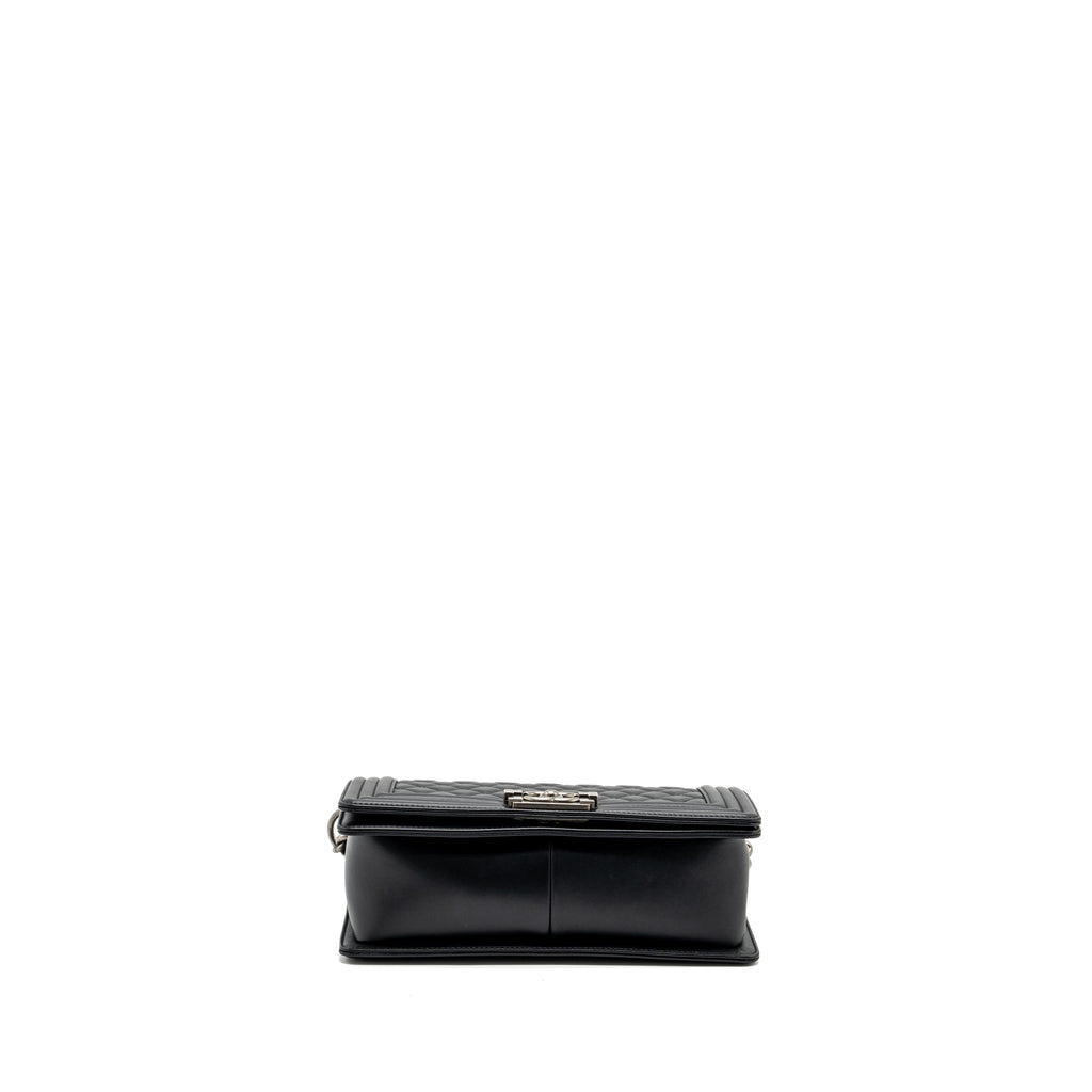 chanel-medium-boy-bag-lambskin-black-ruthenium-hardware