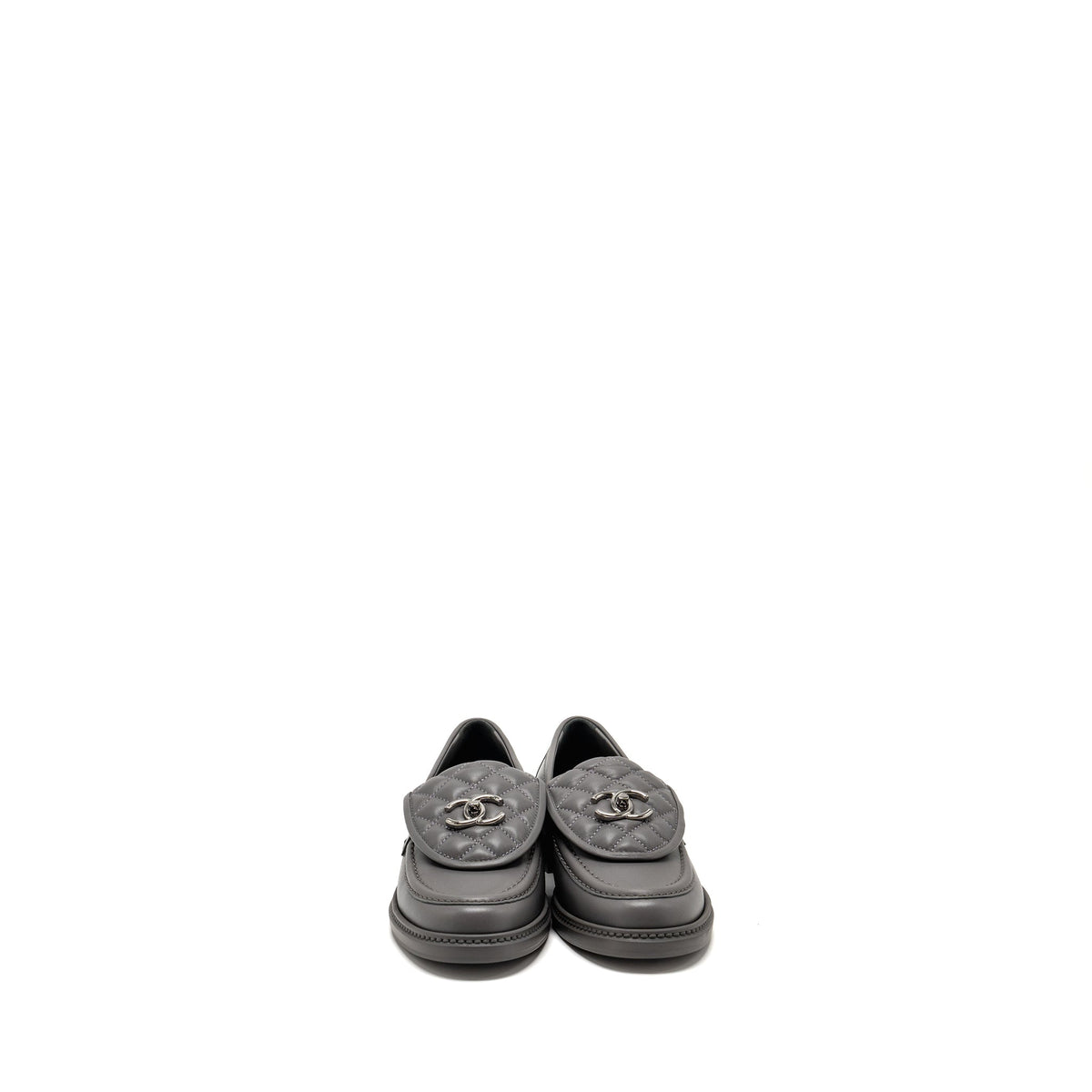 chanel-size-39-cc-turnlock-loafers-quilted-leather-grey-shw-copy