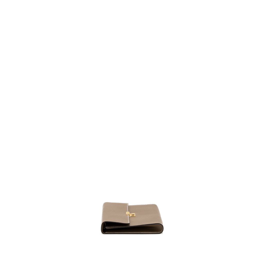 hermes-clic-16-wallet-chevre-mysore-etoupe-ghw-stamp-b