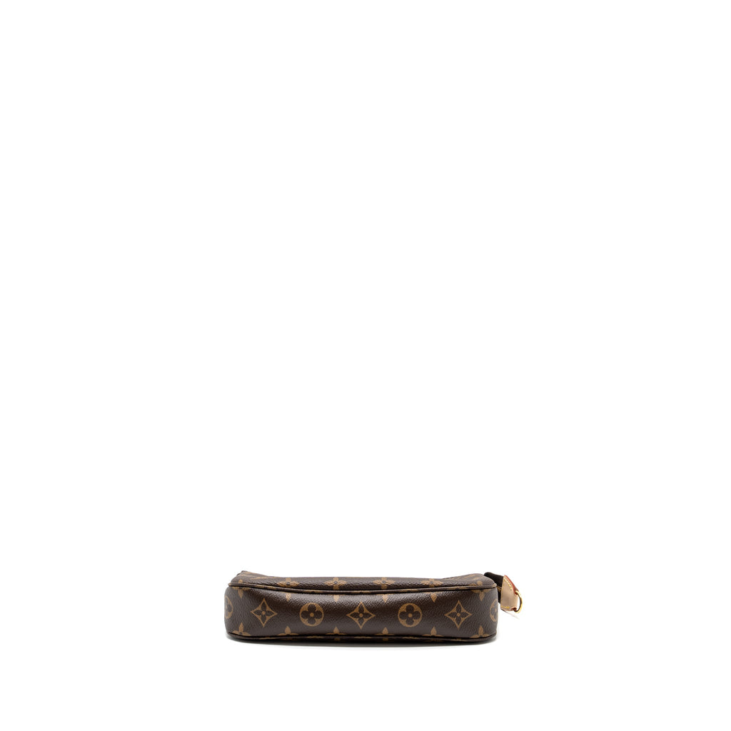 louis-vuitton-pochette-accessories-monogram-canvas-ghw-4