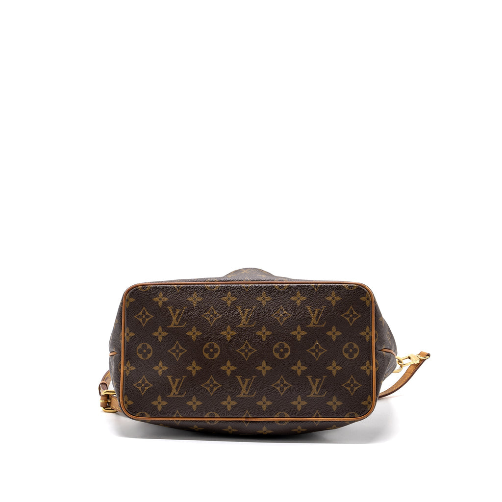 louis-vuitton-palermo-pm-monogram-canvas-ghw-2