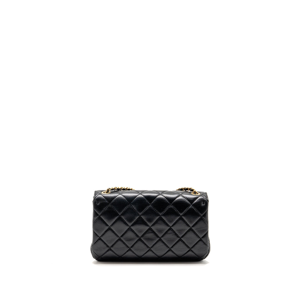 chanel-black-13