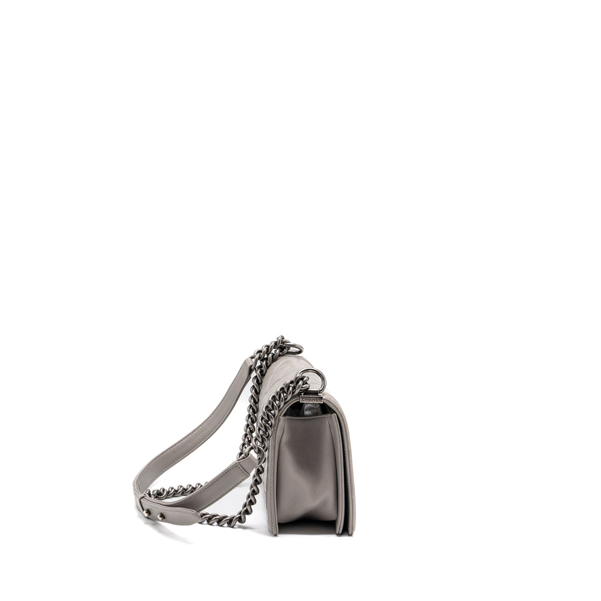 chanel-medium-boy-bag-calfskin-blue-ghw