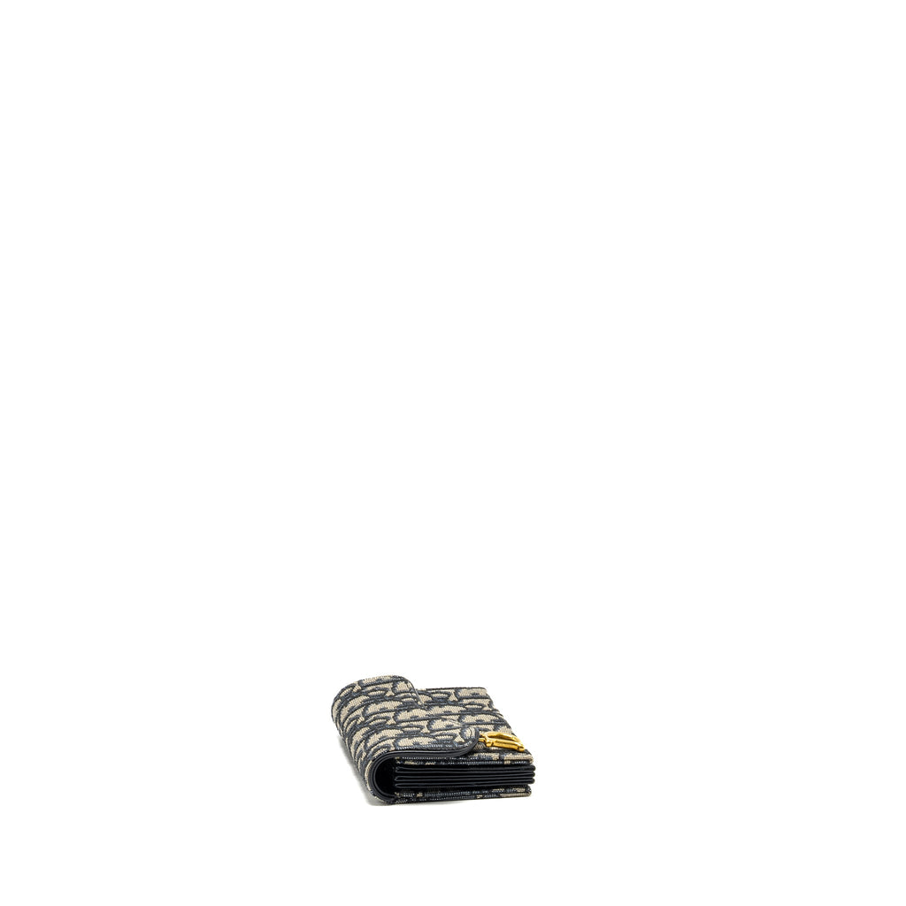 dior-saddle-lotus-wallet-blue-oblique-jacquard-ghw