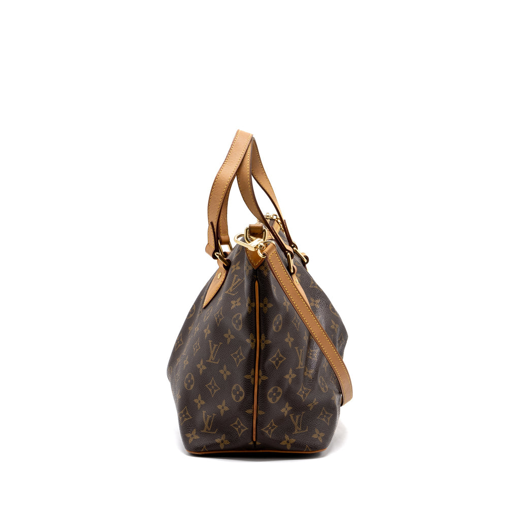 louis-vuitton-palermo-pm-monogram-canvas-ghw-2