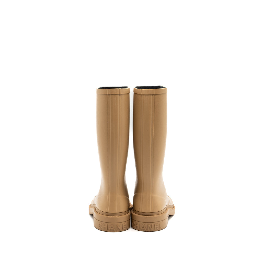 chanel-size-39-wellington-rain-boots-rubber-beige