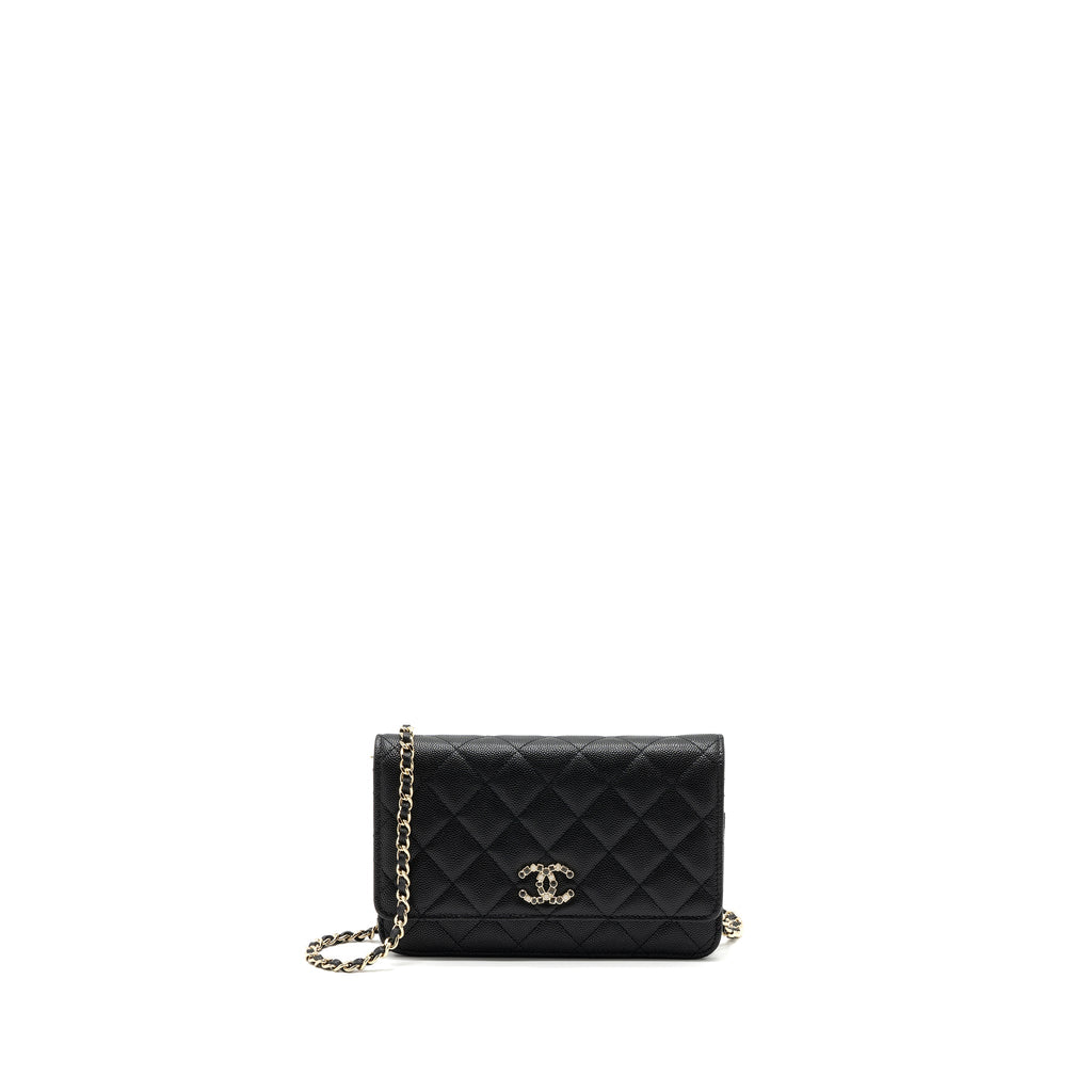 chanel-23k-detailed-cc-logo-wallet-on-chain-caviar-black-lghw