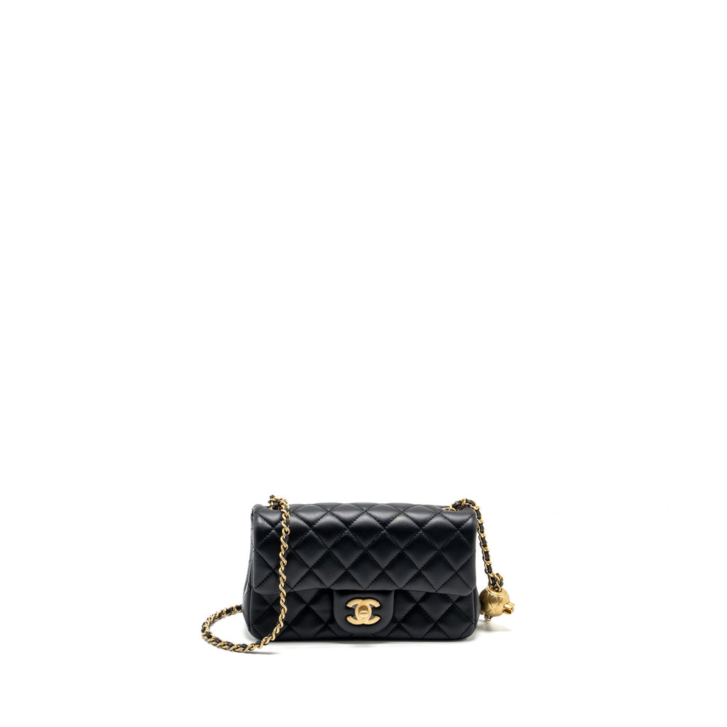 chanel-pearl-crush-mini-rectangular-flap-bag-lambskin-black-ghwmicrochip