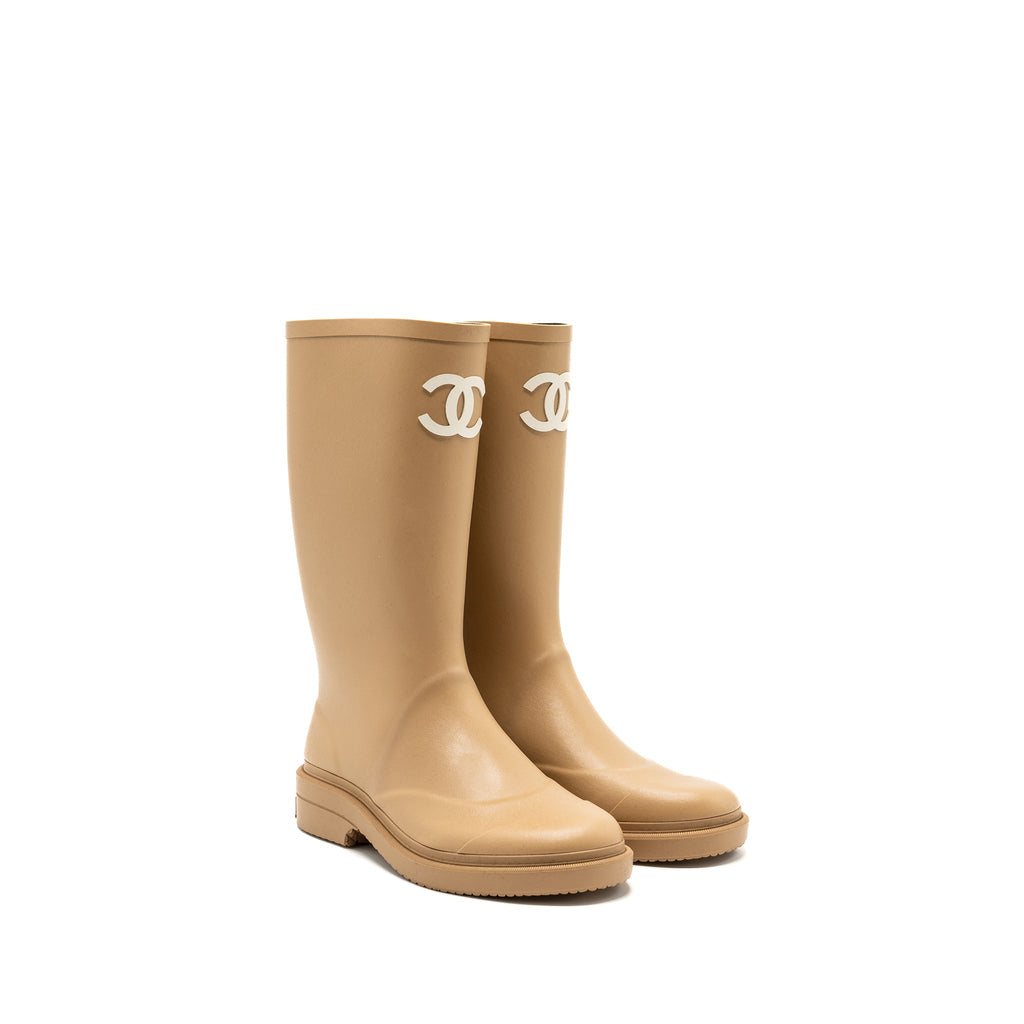 chanel-size-39-wellington-rain-boots-rubber-beige