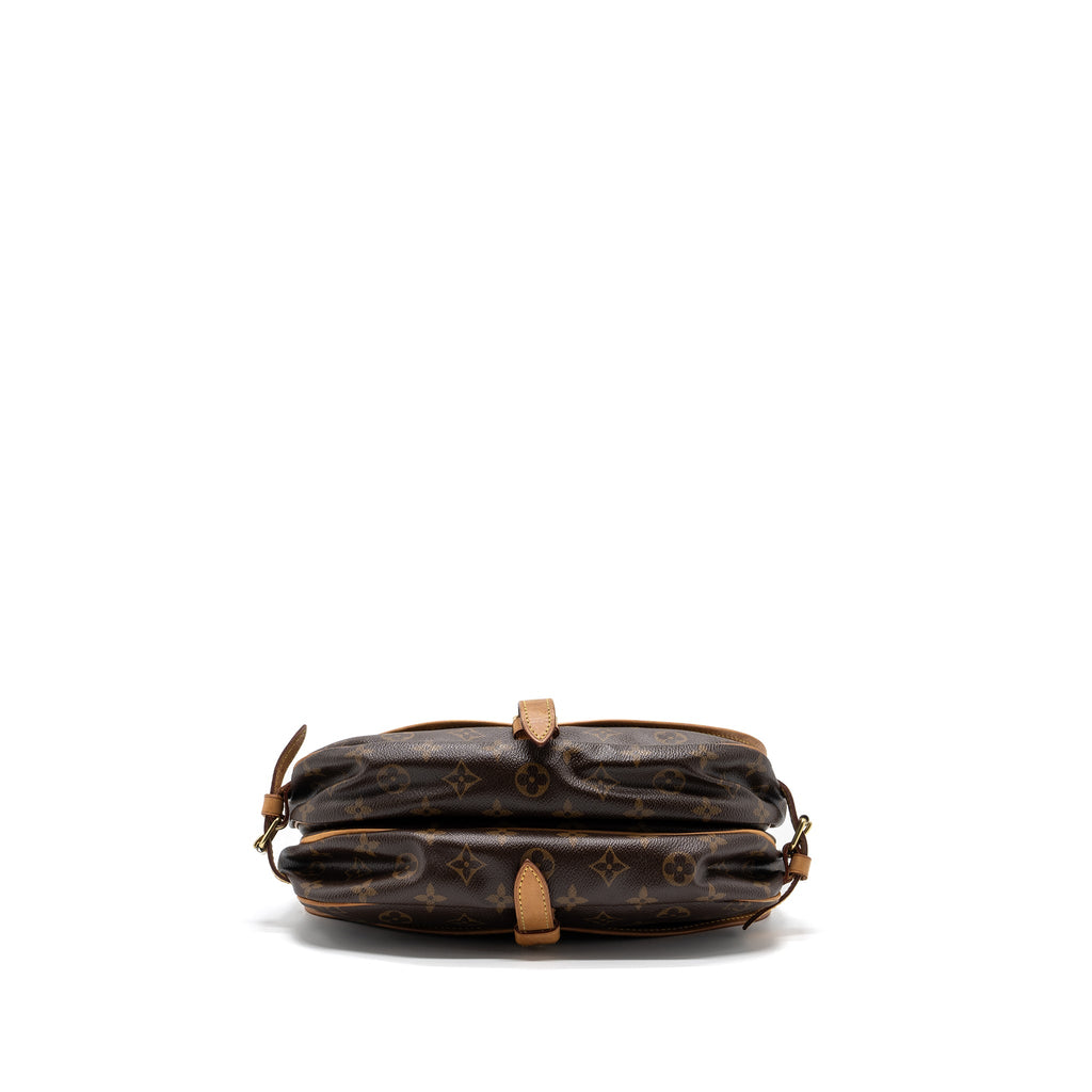 louis-vuitton-vintage-saumur-bag-monogram-canvas-ghw