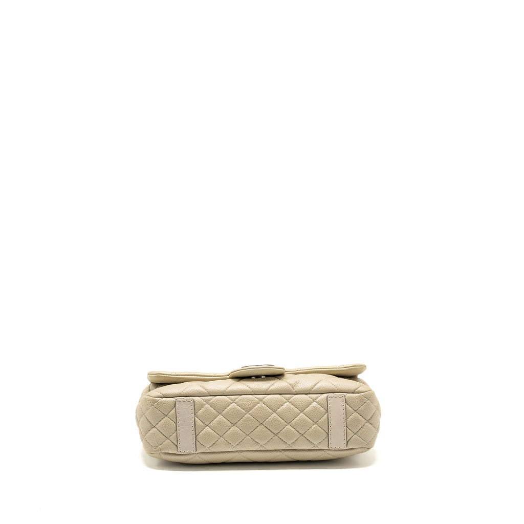 chanel-quilted-flap-shoulder-bag-caviar-light-beige-ruthenium-shw