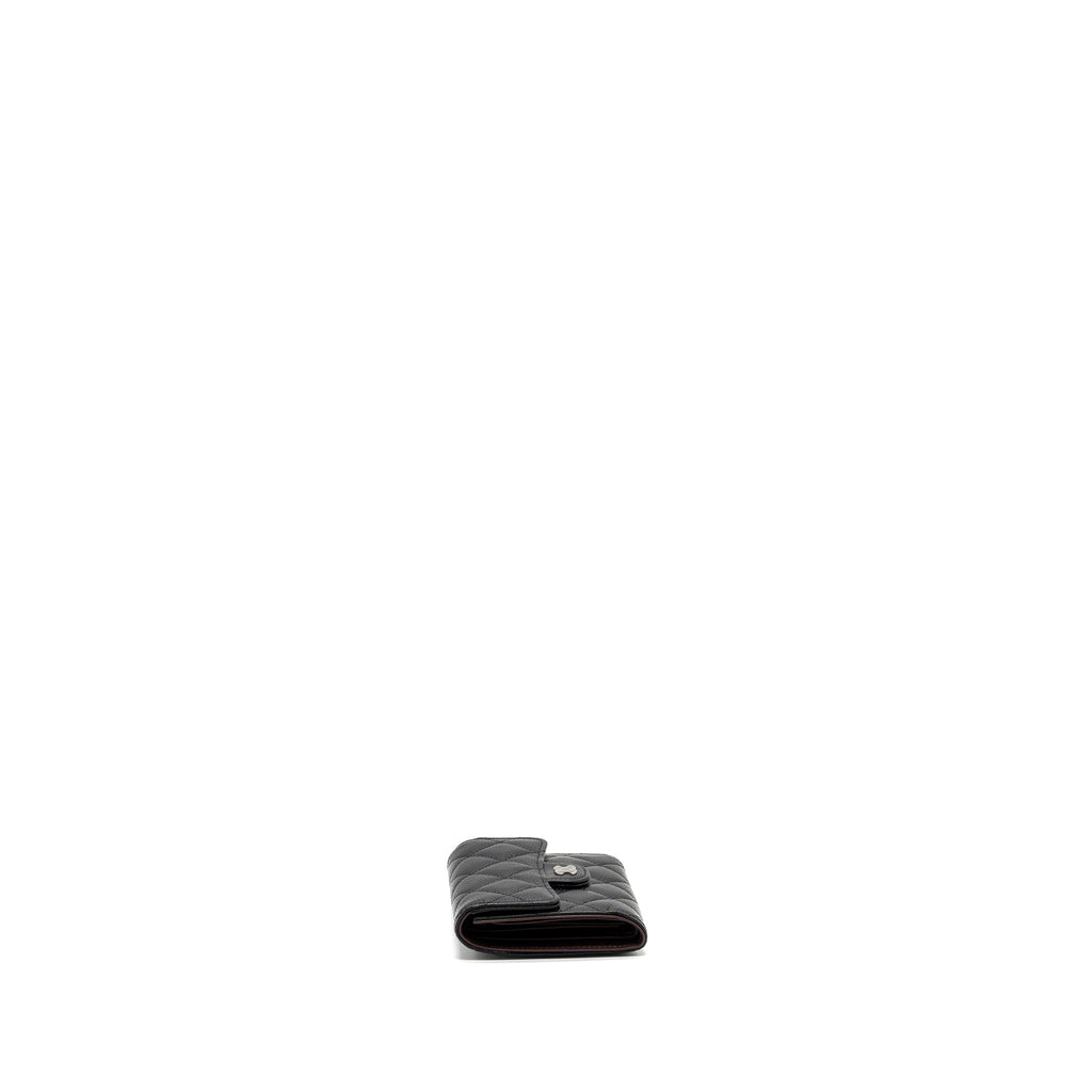 chanel-classic-compact-wallet-caviar-black-shw-microchip