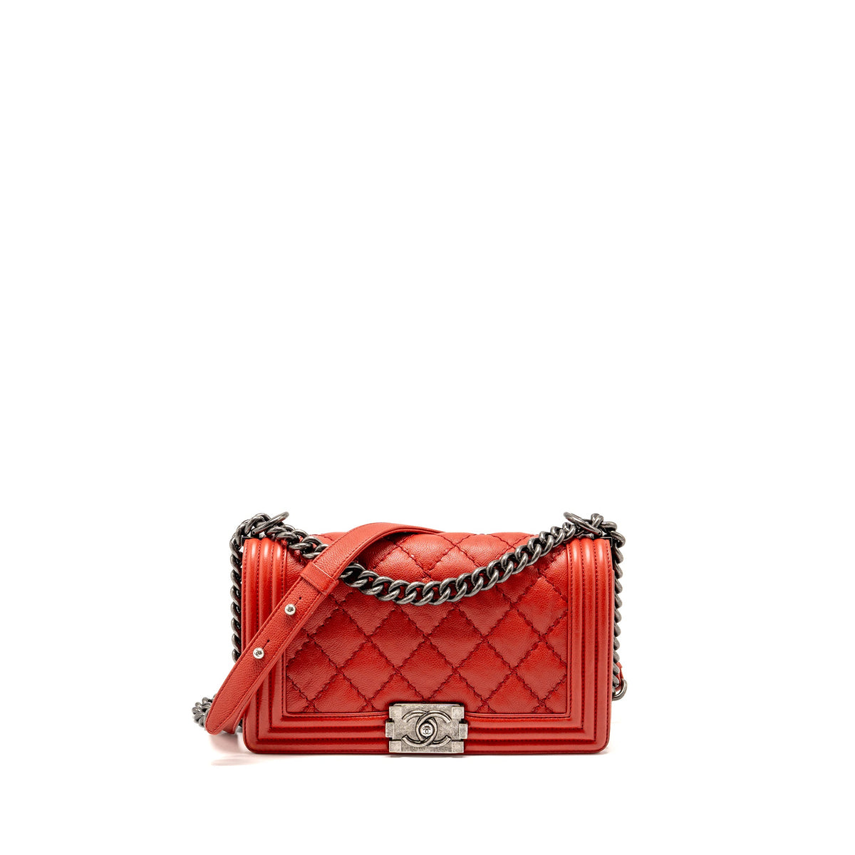 chanel-quilted-medium-boy-bag-calfskin-red-ruthenium-silver-hardware-copy