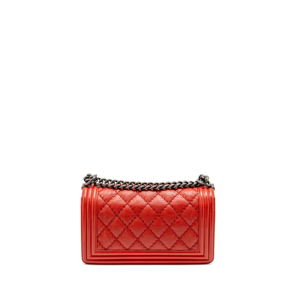 chanel-quilted-medium-boy-bag-calfskin-red-ruthenium-silver-hardware-copy