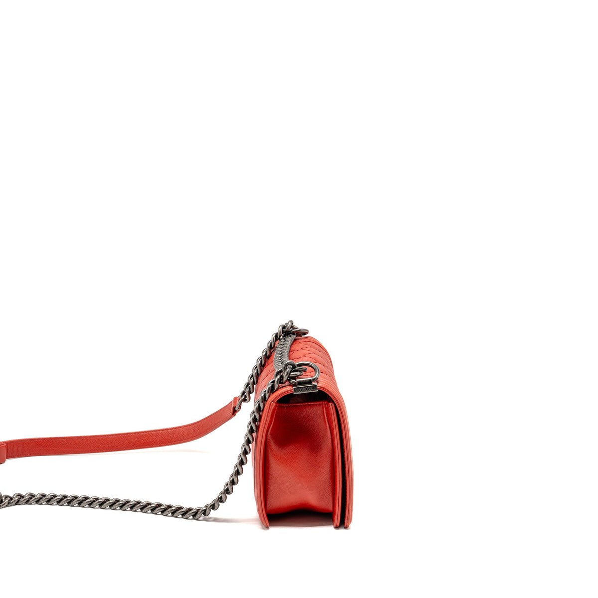 chanel-quilted-medium-boy-bag-calfskin-red-ruthenium-silver-hardware-copy