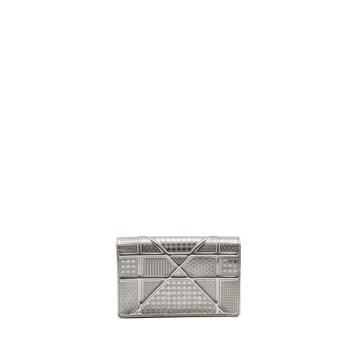 dior-diorama-wallet-on-chain-metallic-patent-silver-lghw