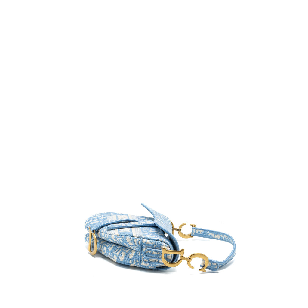 dior-medium-saddle-bag-oblique-embroidery-light-blue-ghw