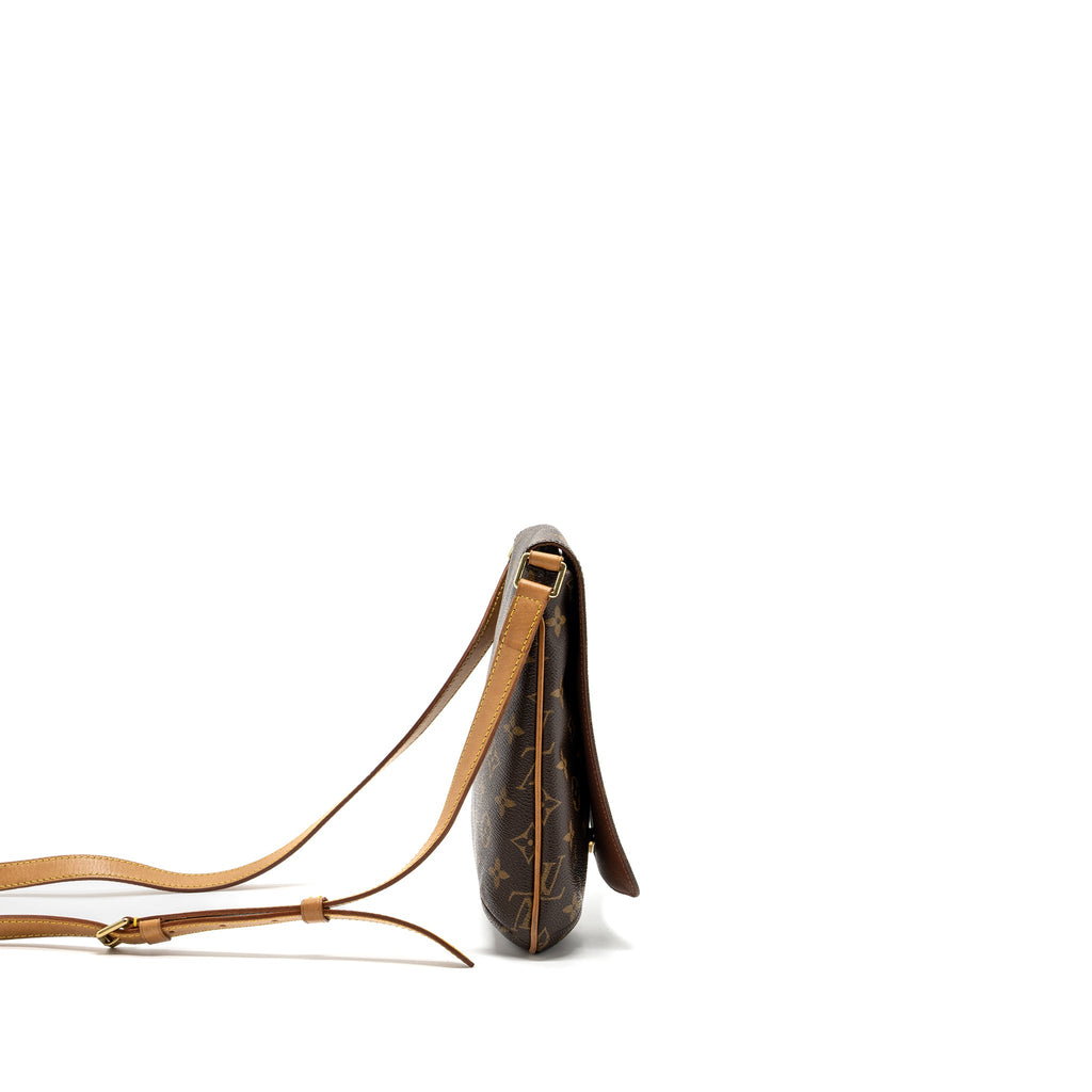 louis-vuitton-vintage-vertical-crossbody-flap-bag-monogram-canvas-ghw