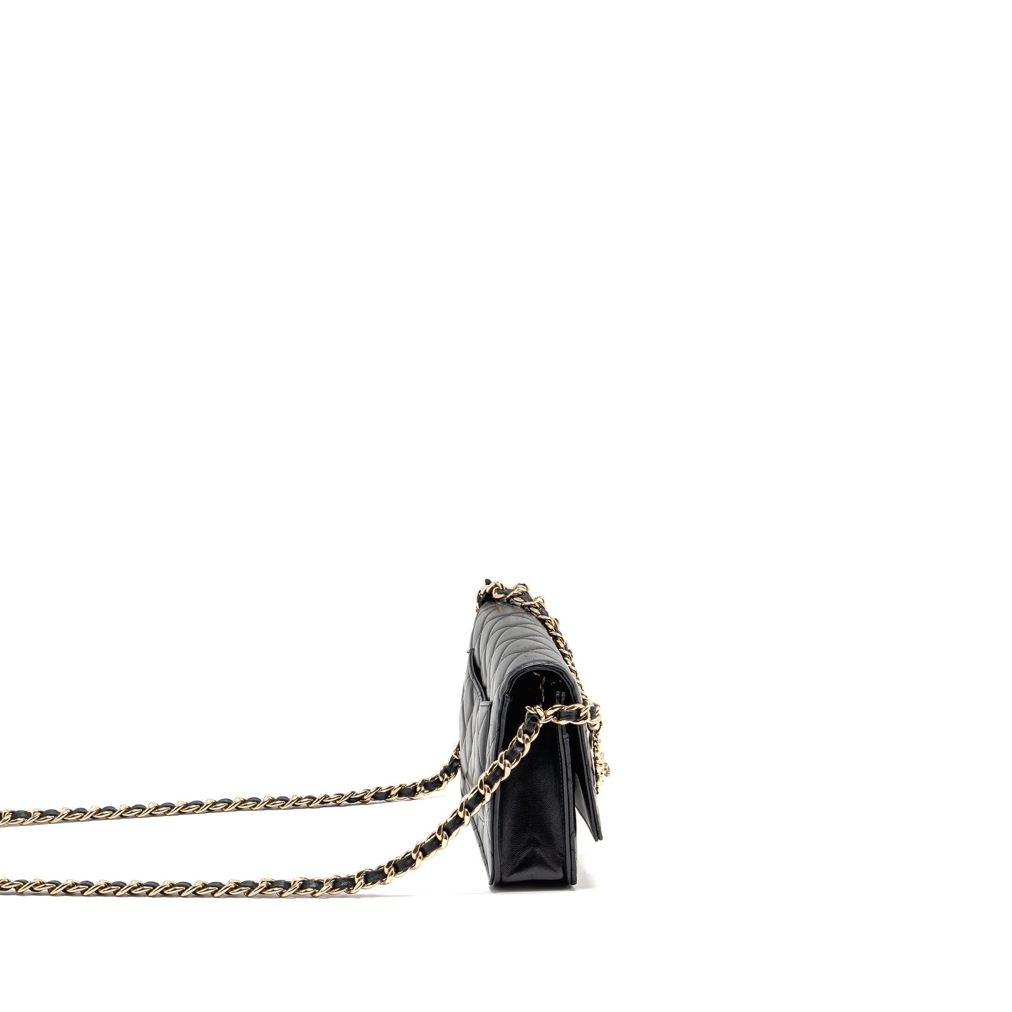 chanel-coco-charm-wallet-on-chain-lambskin-black-lghw-1