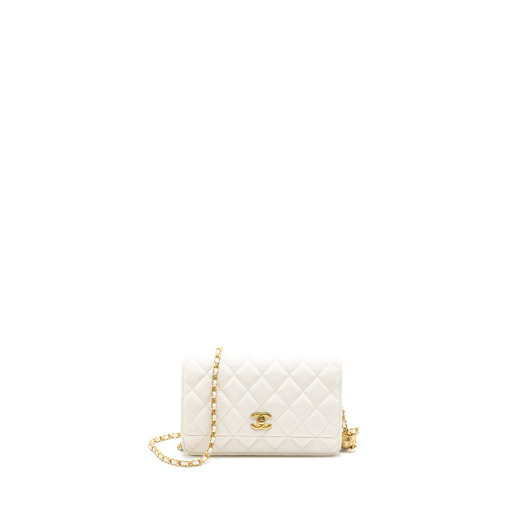 chanel-pearl-crush-wallet-on-chain-lambskin-white-ghw-microchip-4