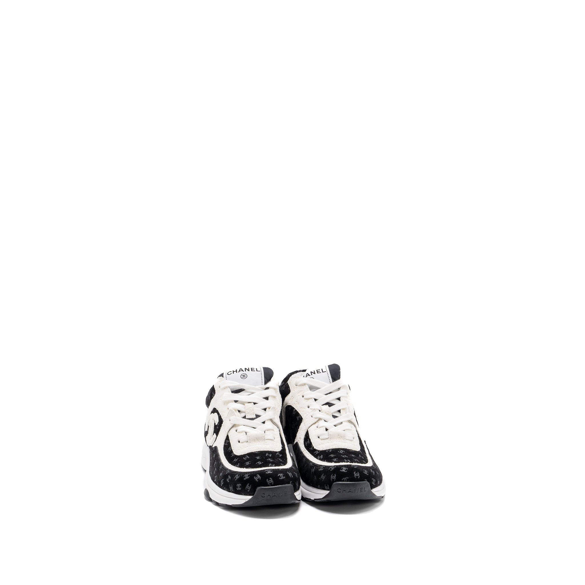 chanel-size-38-cc-logo-printed-trainer-sneaker-suede-black-white