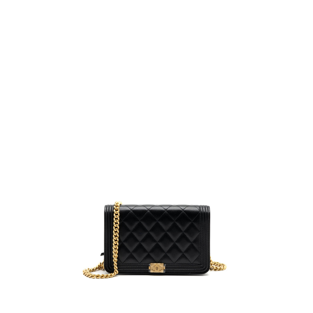 chanel-boy-wallet-on-chain-lambskin-black-ghwmicrochip
