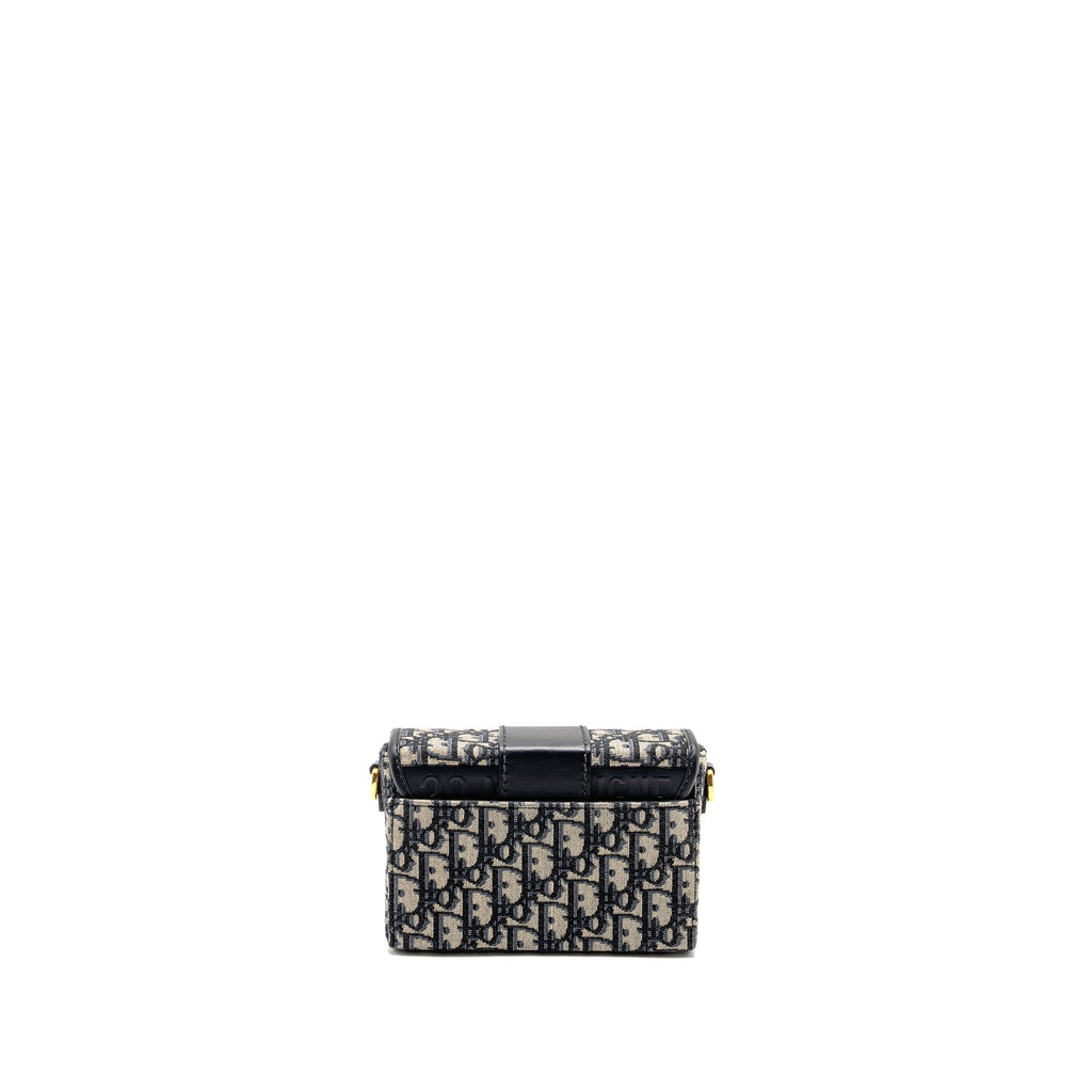 dior-30-montaigne-box-blue-oblique-jacquard-ghw-copy