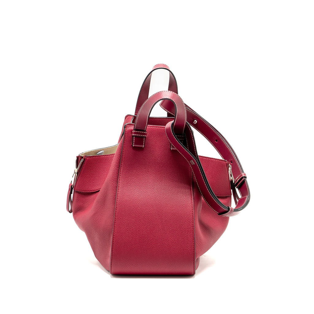 loewe-medium-hammock-bag-calfskin-raspberry-shw