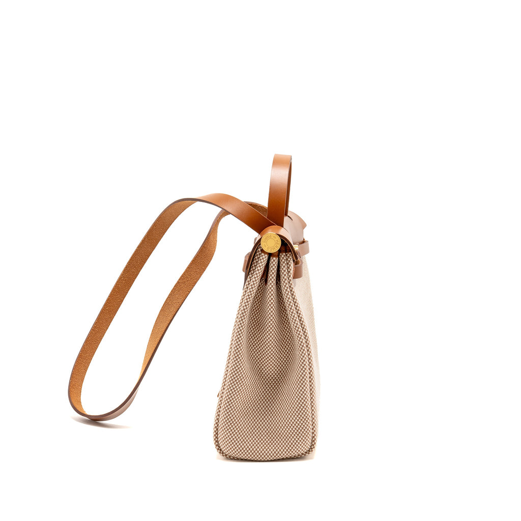hermes-herbag-31-zip-bag-canvas-hunter-leather-ecru-beige-fauv-ghw-stamp-b-copy