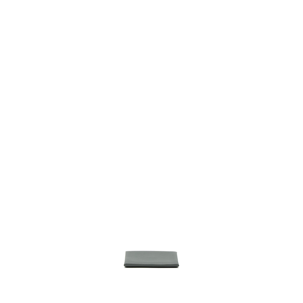 hermes-calvi-card-holder-evercolor-vert-amande-gris-perle-shw-stamp-d