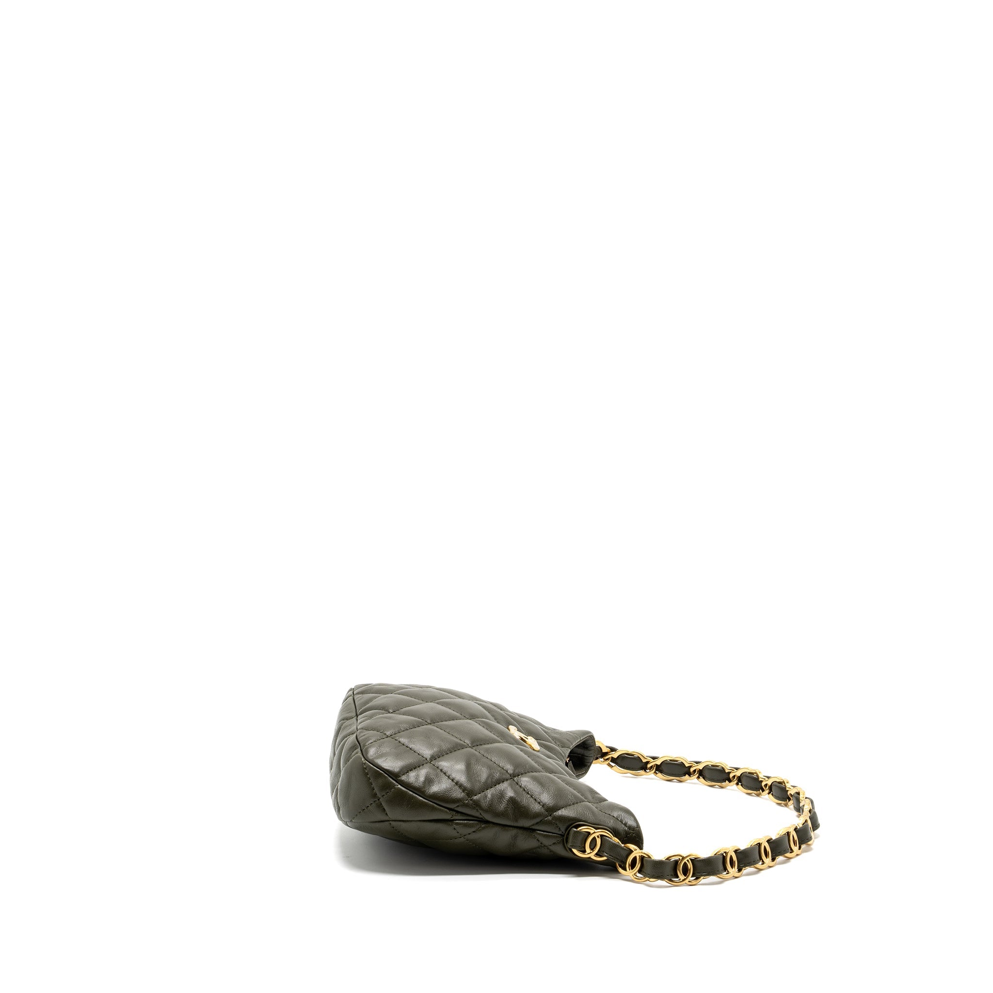 chanel-22k-hobo-bag-lambskin-green-ghw-microchip