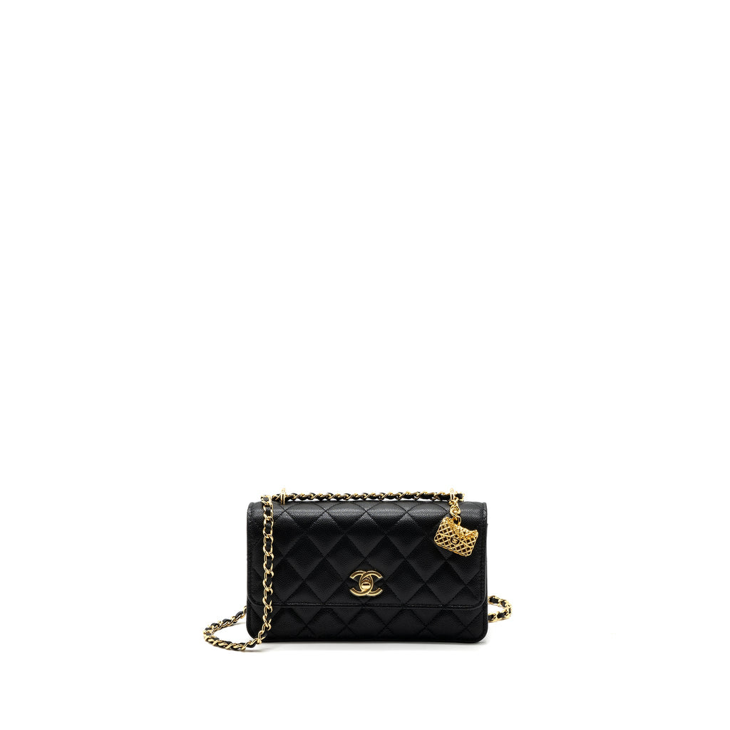 chanel-23s-wallet-on-chain-with-bag-charm-caviar-black-ghwmicrochip