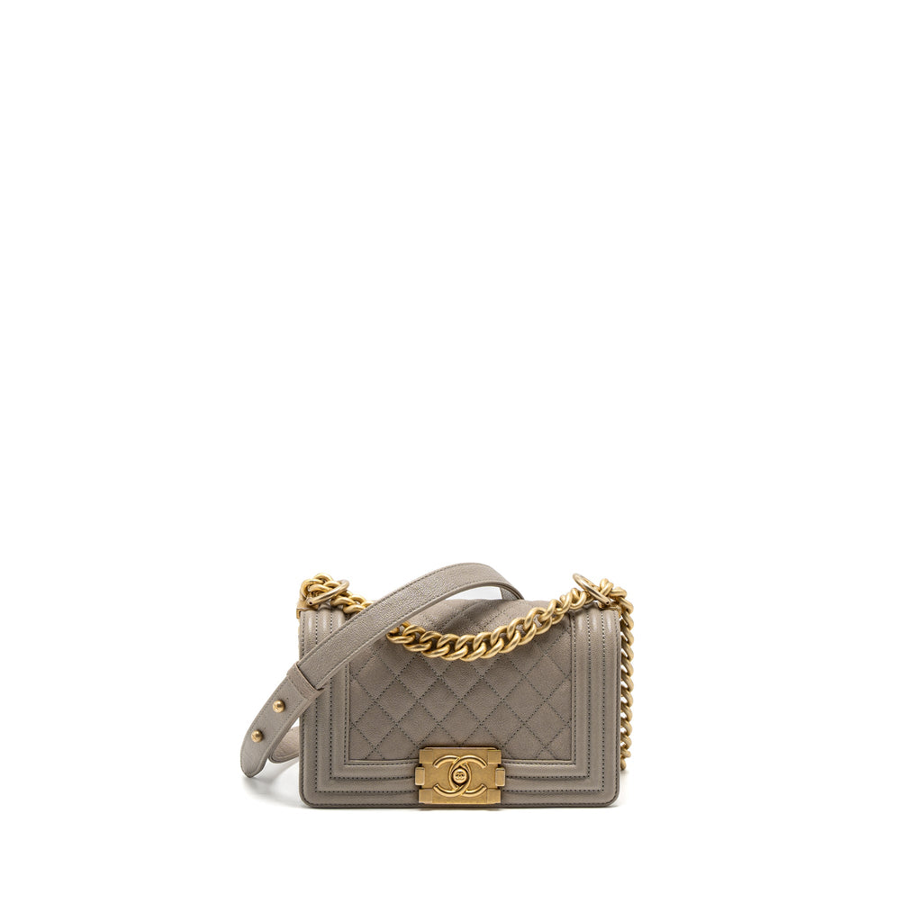 chanel-small-boy-bag-caviar-light-grey-ghw