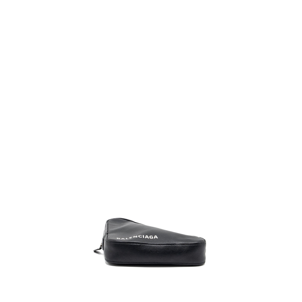 balenciaga-triangle-zip-clutch-calfskin-black-shw