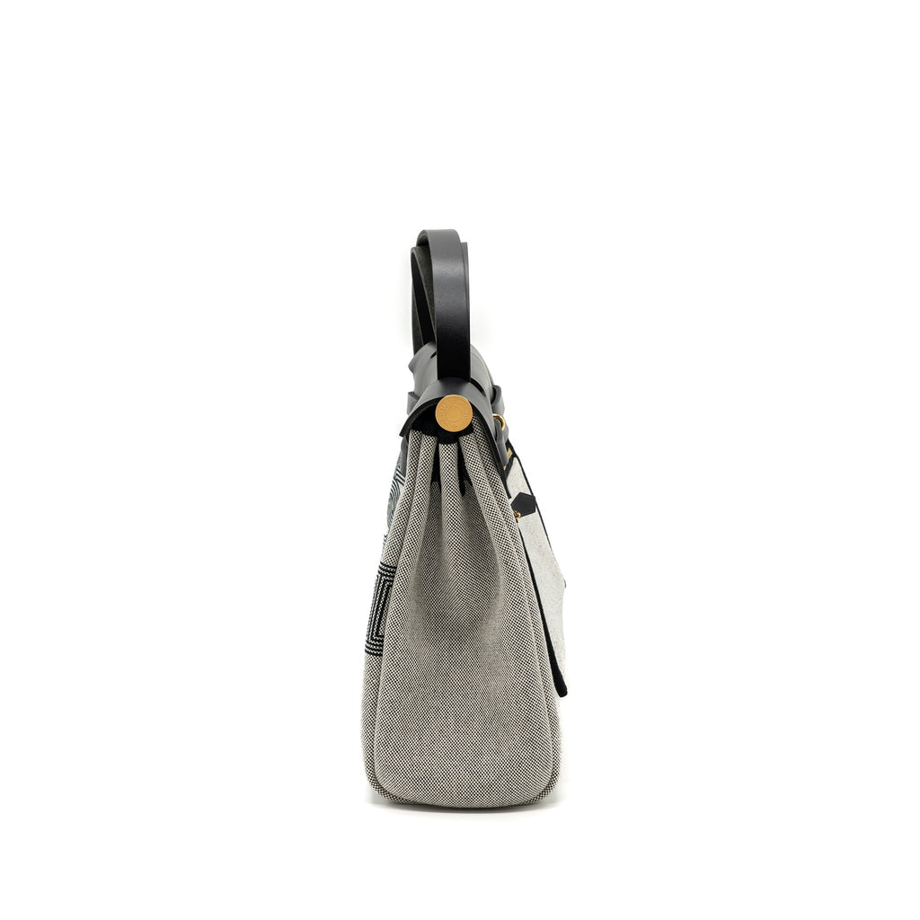 hermes-herbag-31-zip-bag-toile-h-plume-canvas-hunter-leather-black-ecru-ghw-stamp-u-1