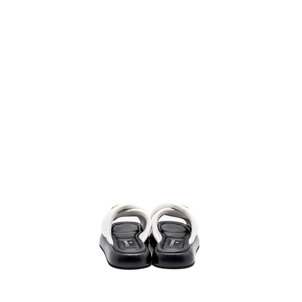 chanel-size-39-quilted-sandal-lambskin-white-black-lghw