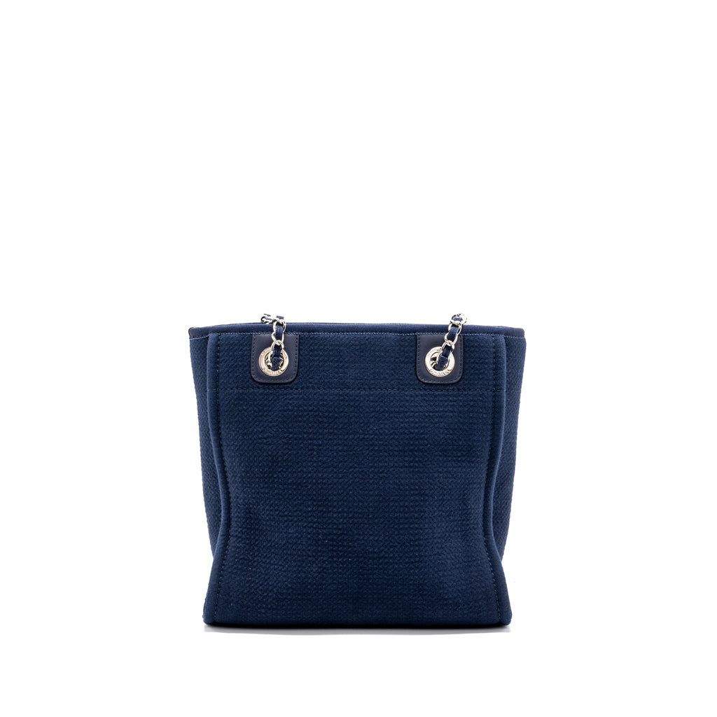 chanel-small-deauville-tote-bag-canvas-navy-shw-microchip