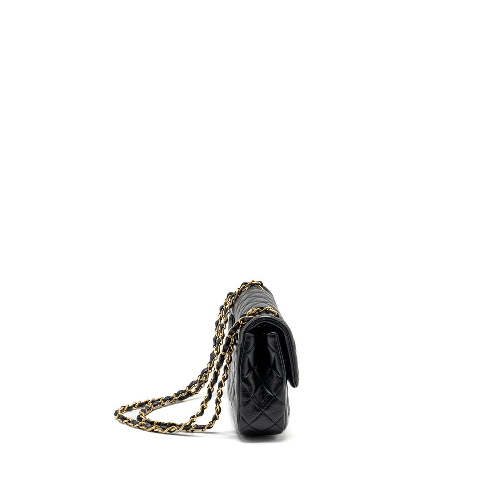 chanel-quilted-flap-bag-lambskin-black-ghw-microchip-copy