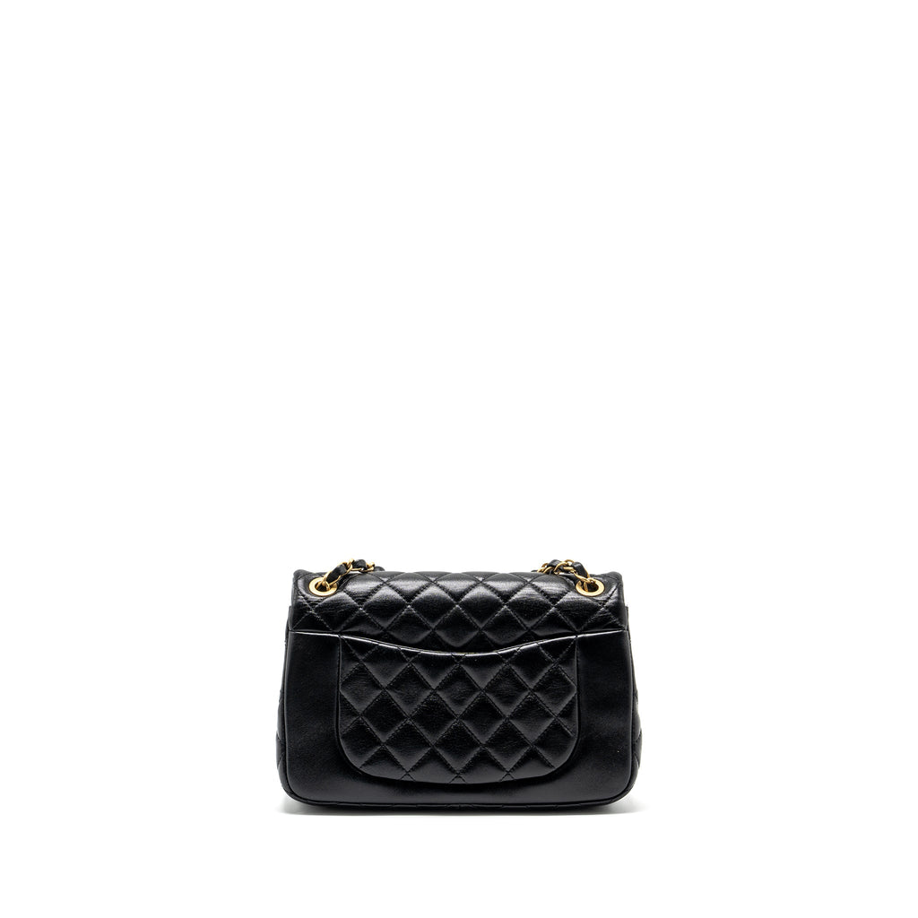 chanel-quilted-flap-bag-lambskin-black-ghw-microchip-copy