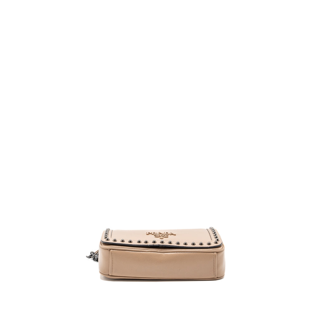 prada-pattina-glace-studded-bag-calfskin-beige-black-hardware