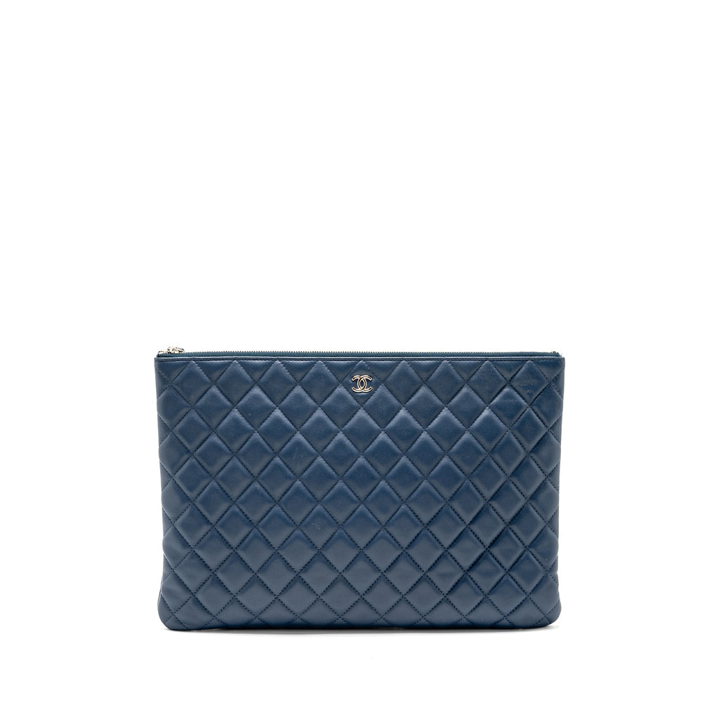 chanel-classic-quilted-large-clutch-bag-lambskin-navy-shw