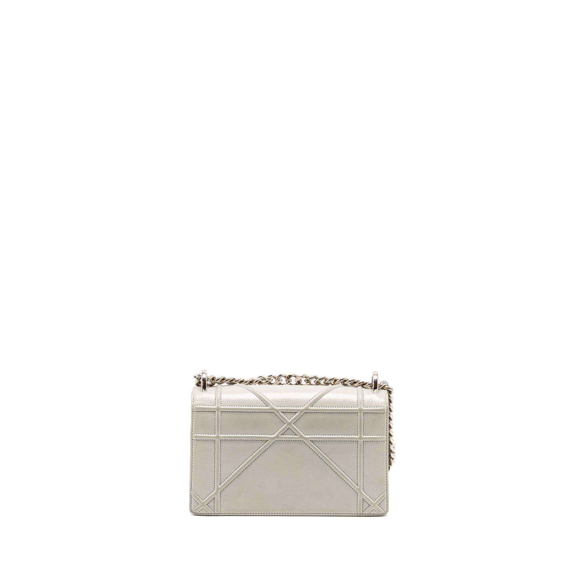 dior-small-diorama-leather-iridescent-perle-grey-shw