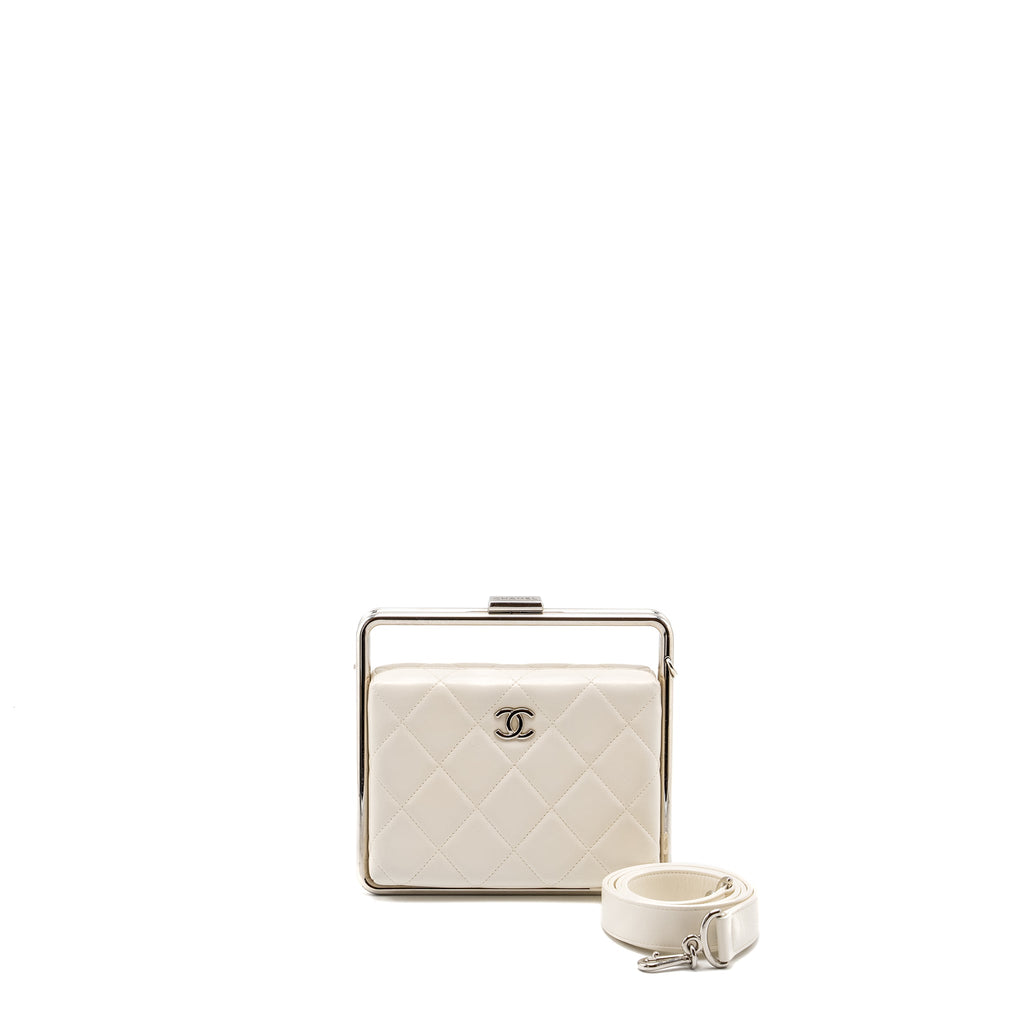 chanel-metal-bar-clutch-bag-lambskin-white-shw-copy