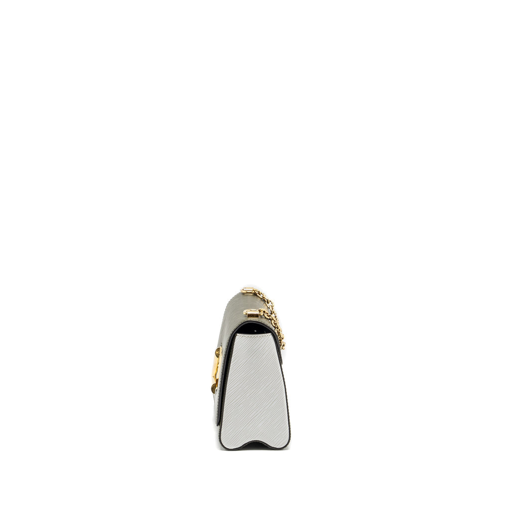louis-vuitton-twist-mm-epi-olive-white-ghw-1